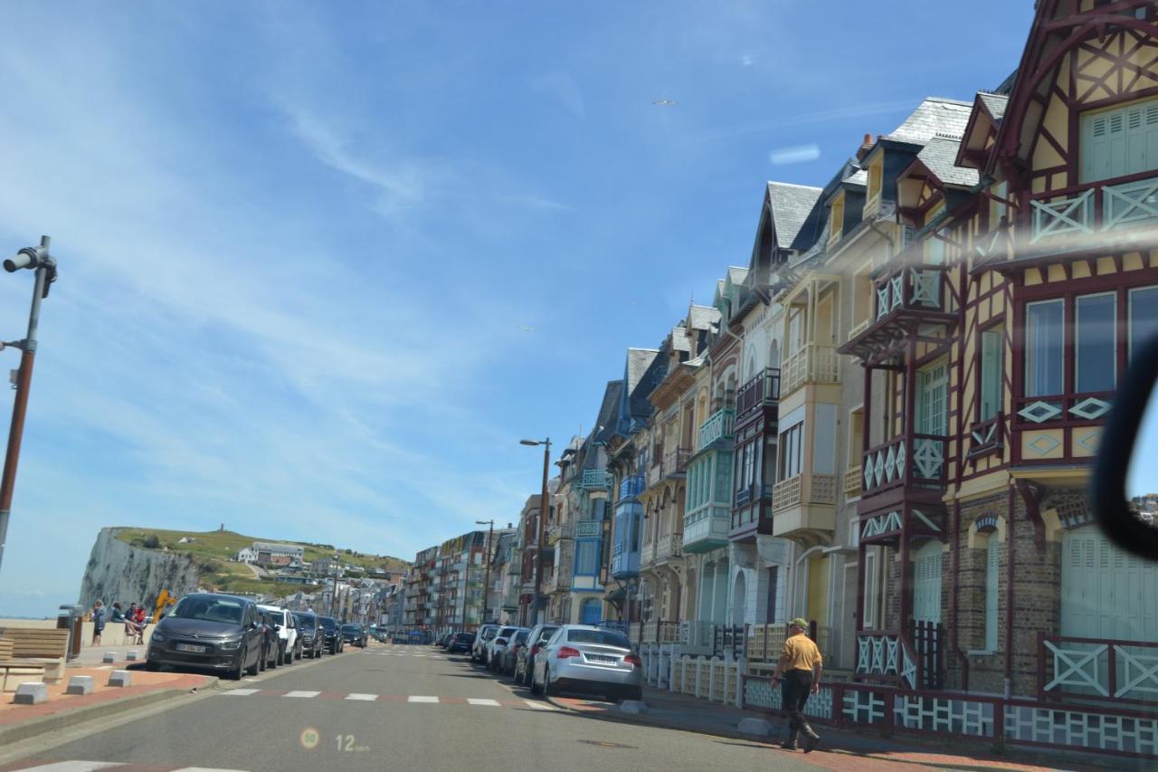 B&B Hotel Le Treport Friville ภายนอก รูปภาพ