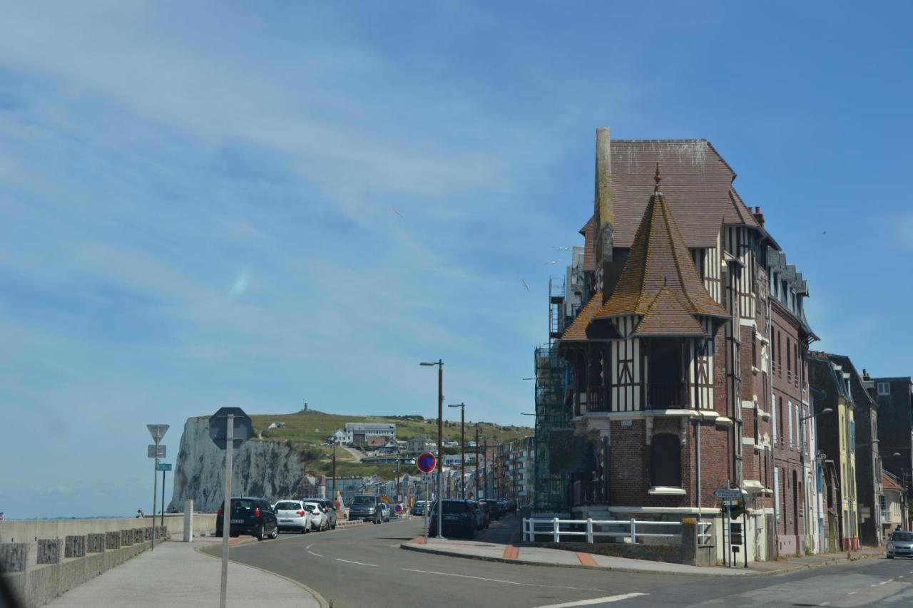 B&B Hotel Le Treport Friville ภายนอก รูปภาพ